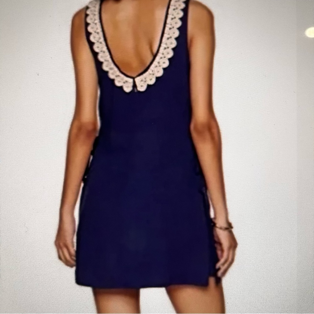 NWT Lilly Pulitzer Donna Romper- True Navy/Gold Lace- Size 0 - Picture 2 of 8